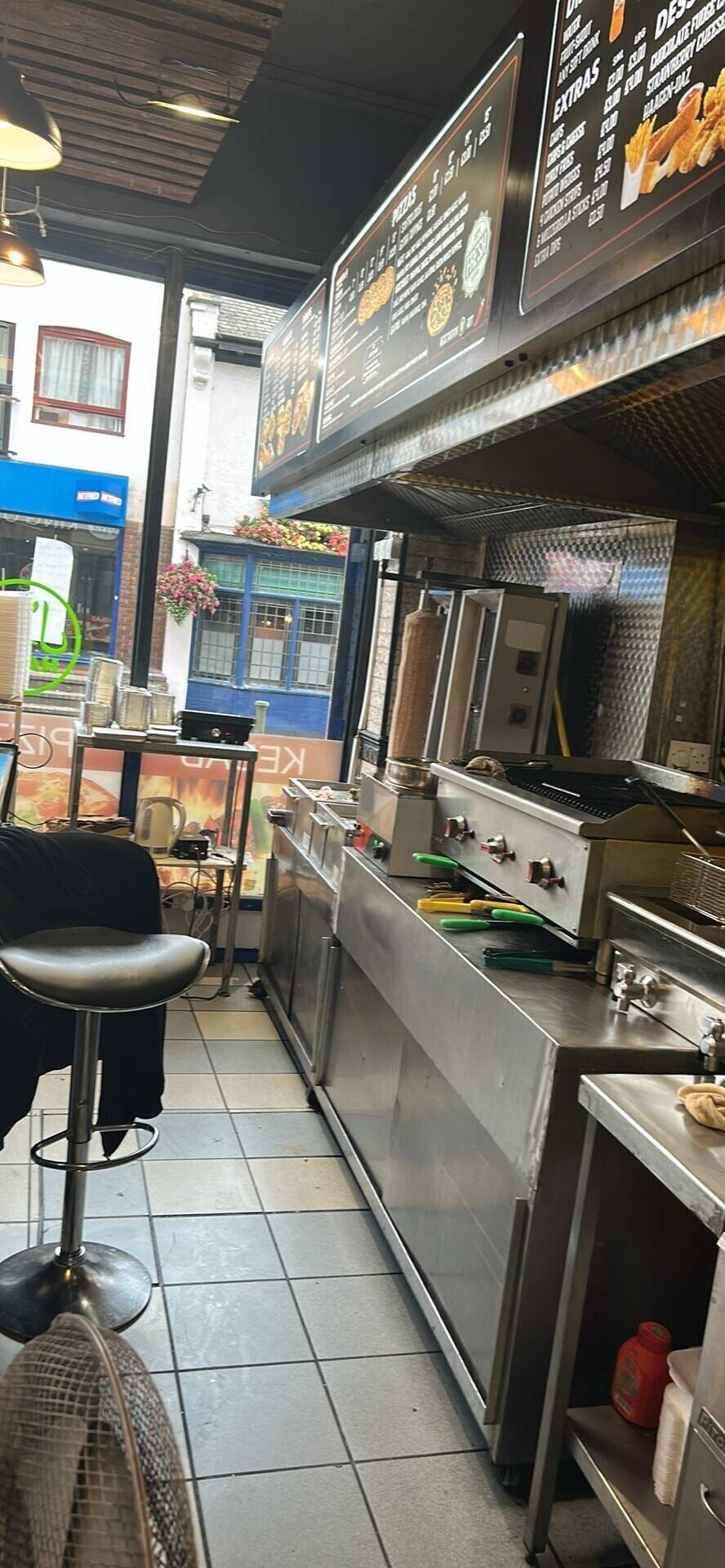 Established Kebab & Pizza shop for sale in City of London 20 years Lease Photo 6