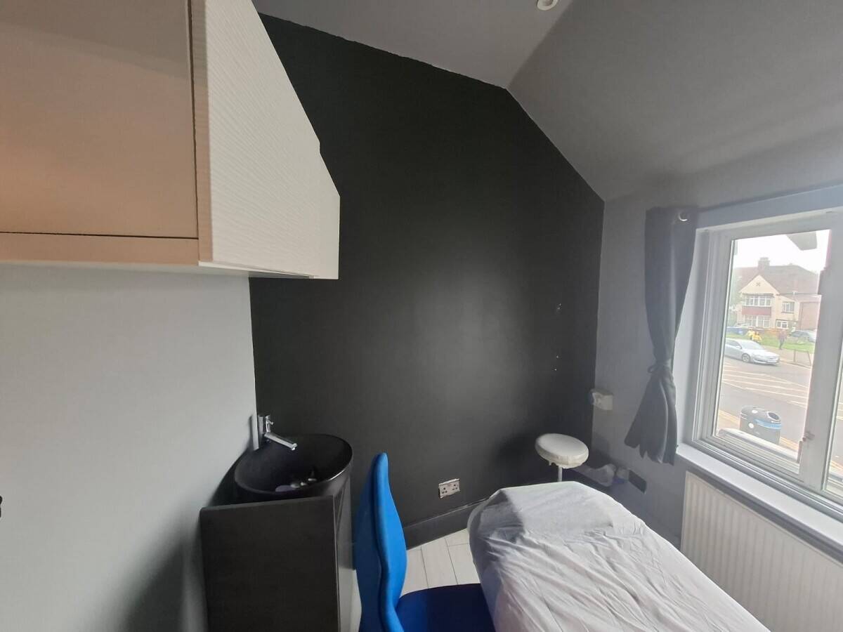 Beauty clinic for sale in harrow