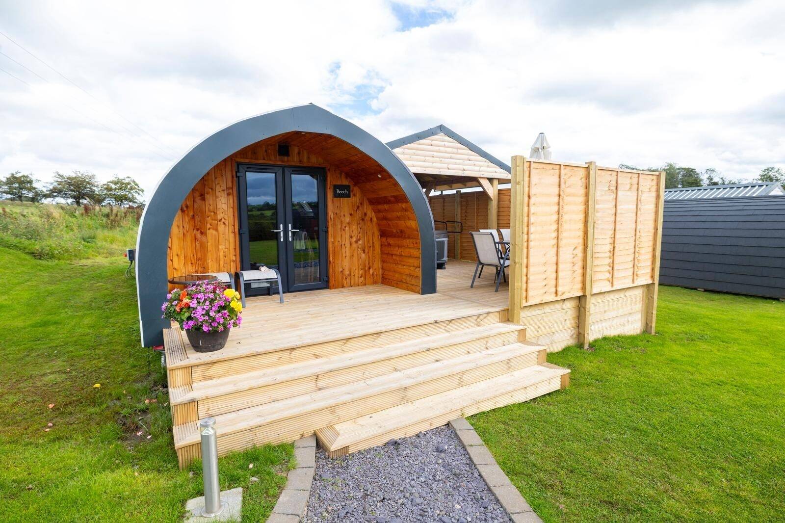Exceptional Lifestyle Business Opportunity Near Glasgow - For Sale Photo 8