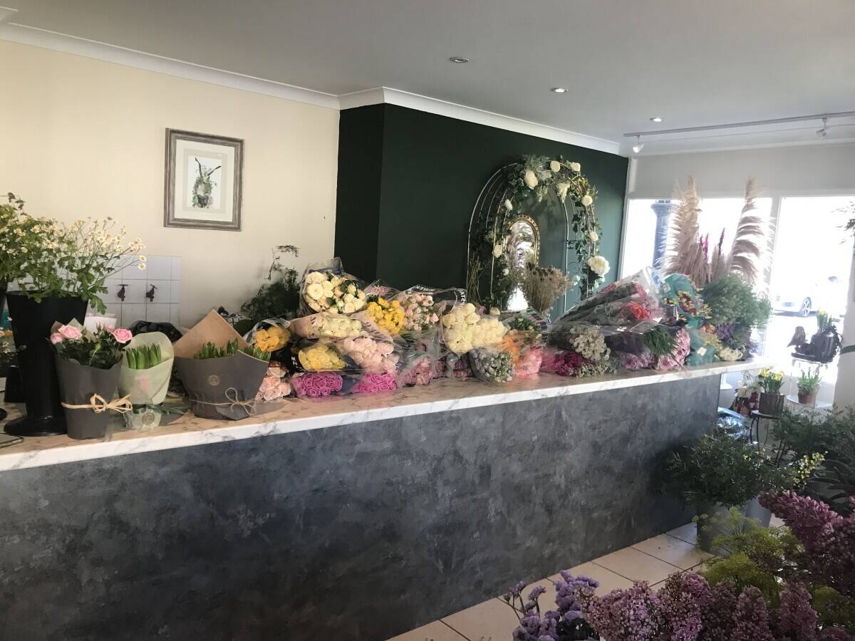Renowned luxury florist business for sale in Poundbury, Dorset. Photo 7