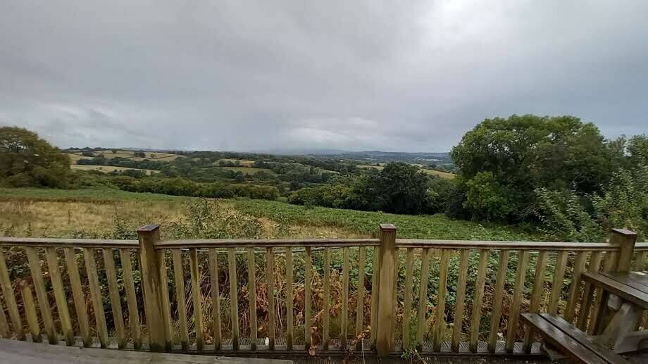SOUTH EAST WALES - ON THE M4 CORRIDOR