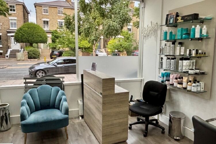 Two Hair Salons - London Photo 8