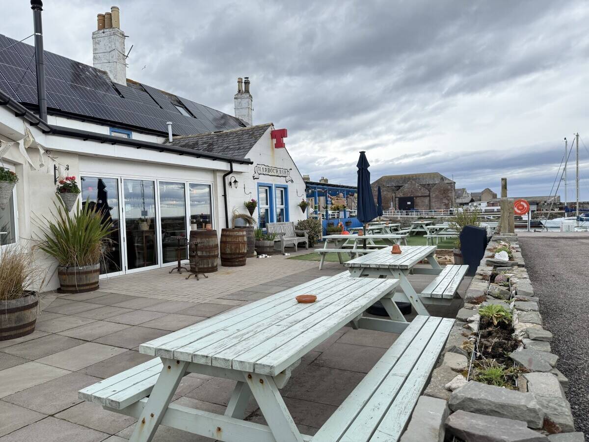 Award Winning and Landmark Venue – Public Bar and Restaurant Photo 8