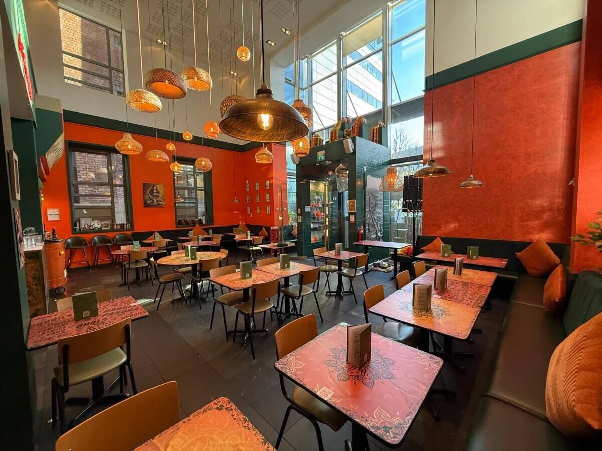 Immaculately presented restaurant & bar in Edinburgh (ref 1722)