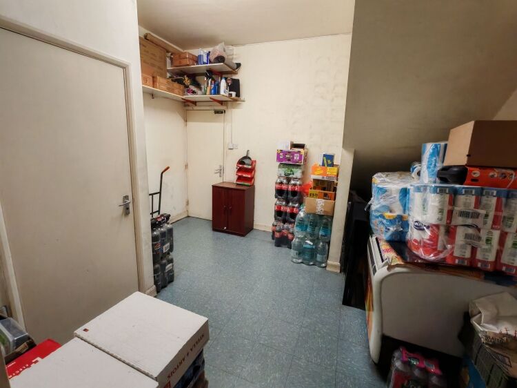 Leasehold Lockup Off Licence | Leicester Photo 8
