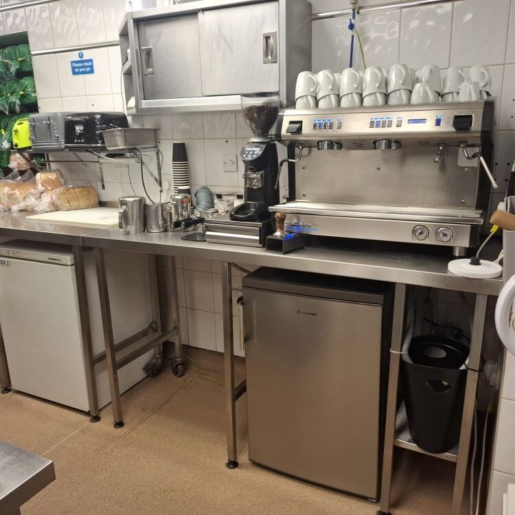 Reduced to Sell this Fabulous Cafe and Restaurant in West Midlands Photo 8