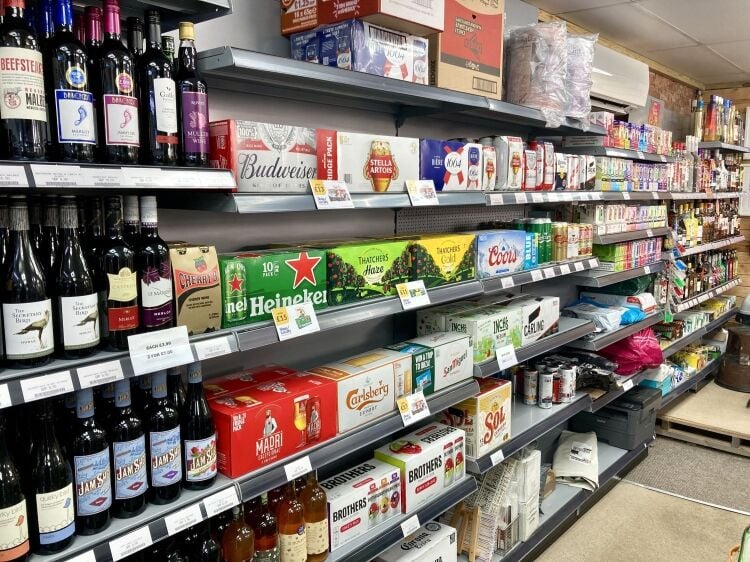 CONVENIENCE STORE Photo 8