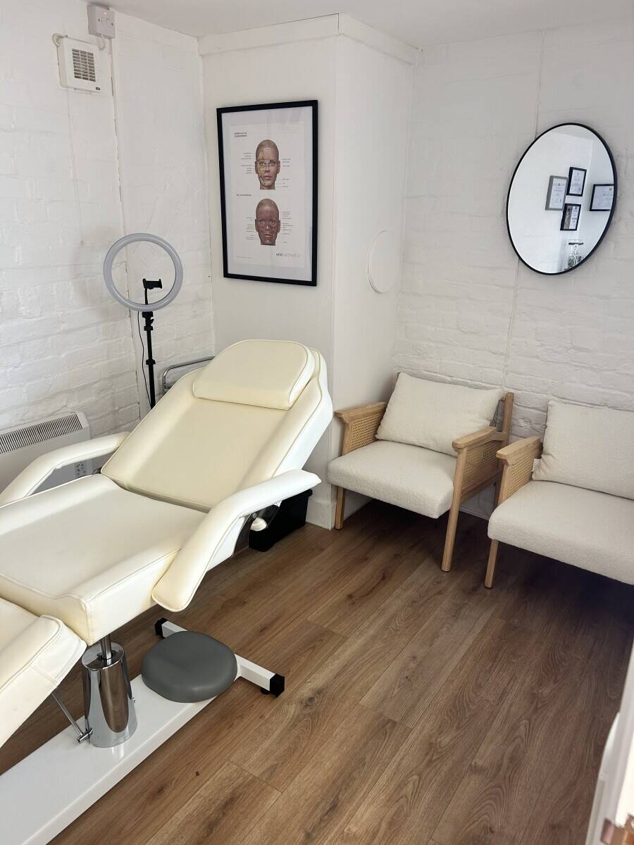 Established Health Clinic for sale in Colchester Essex Photo 9