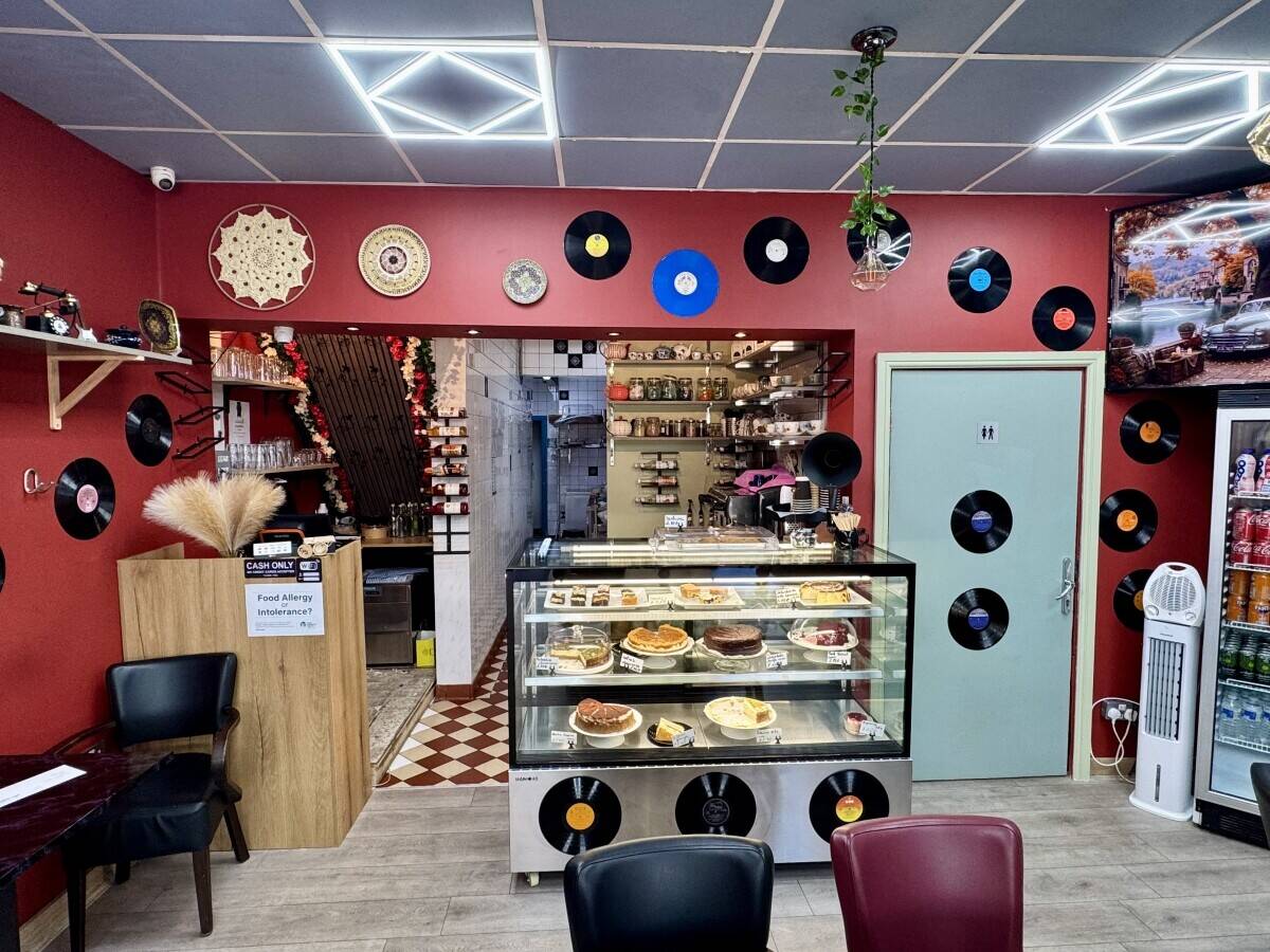 Café/Restaurant Business Photo 8