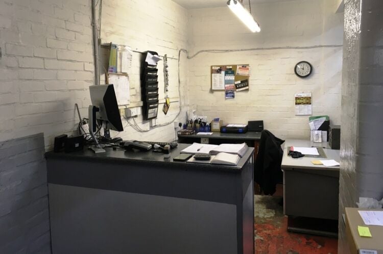 Established MOT Garage - Bristol