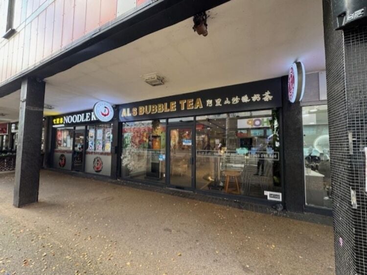 Leasehold Bubble Tea Room Located In Coventry Photo 8