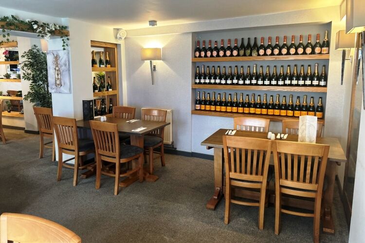 Established Pub & Restaurant - Eccleshall Photo 8