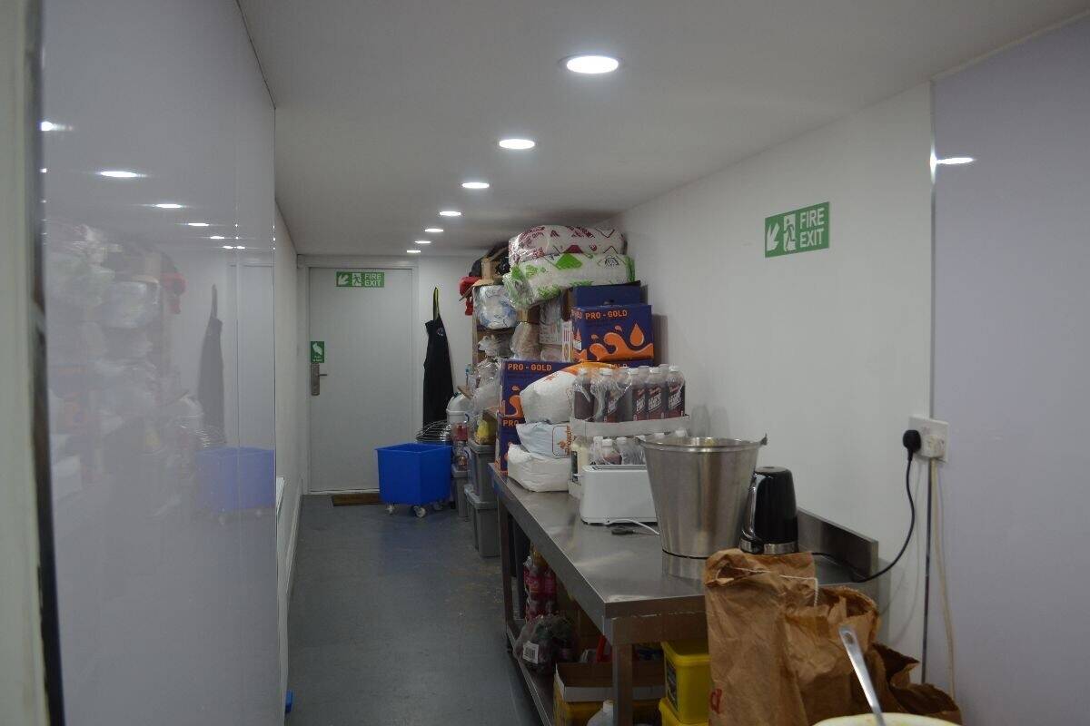 Immaculate, Newly Fitted Fish & Chip Shop – Excellent Business Opportunity! Photo 8