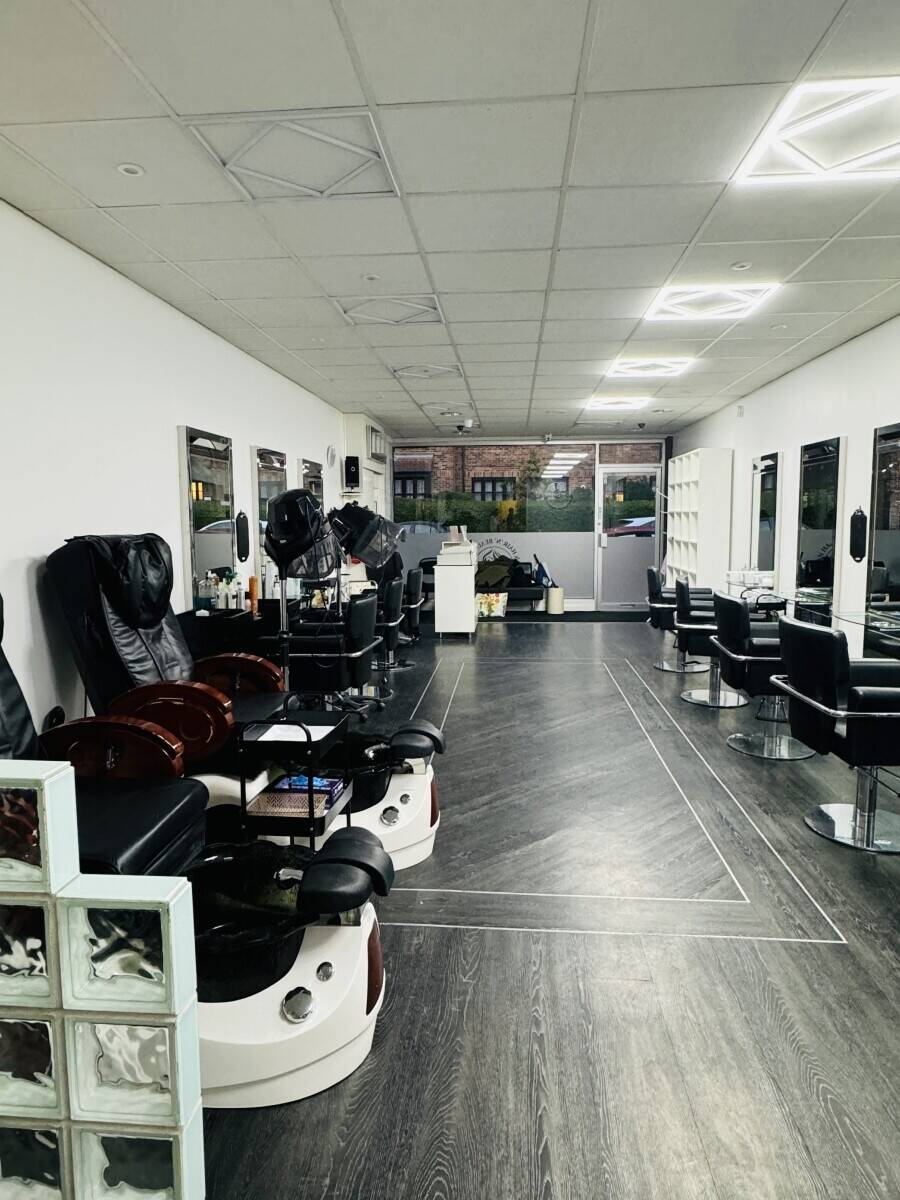 Beauty salon for sale in Chorleywood 
