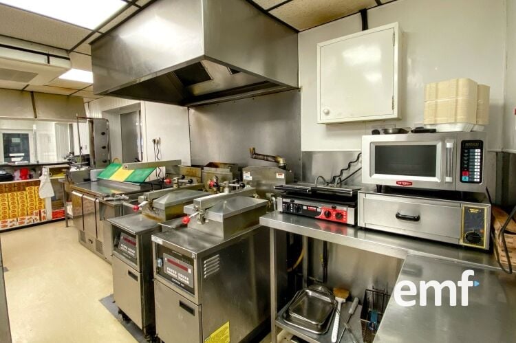 NEW PRICE! Freehold Fish & Chip Shop Photo 8