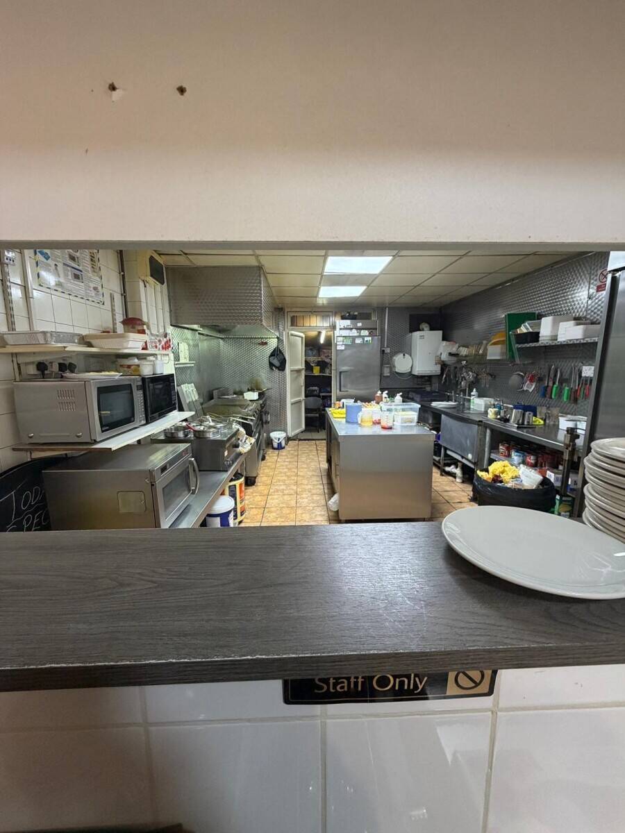 Cafe Bistro for sale in Cricklewood Broadway Photo 8