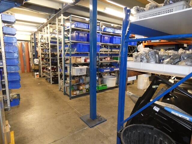 Peugeot and Citroen Repair Centre With MOT For Sale Greater Manchester Photo 8