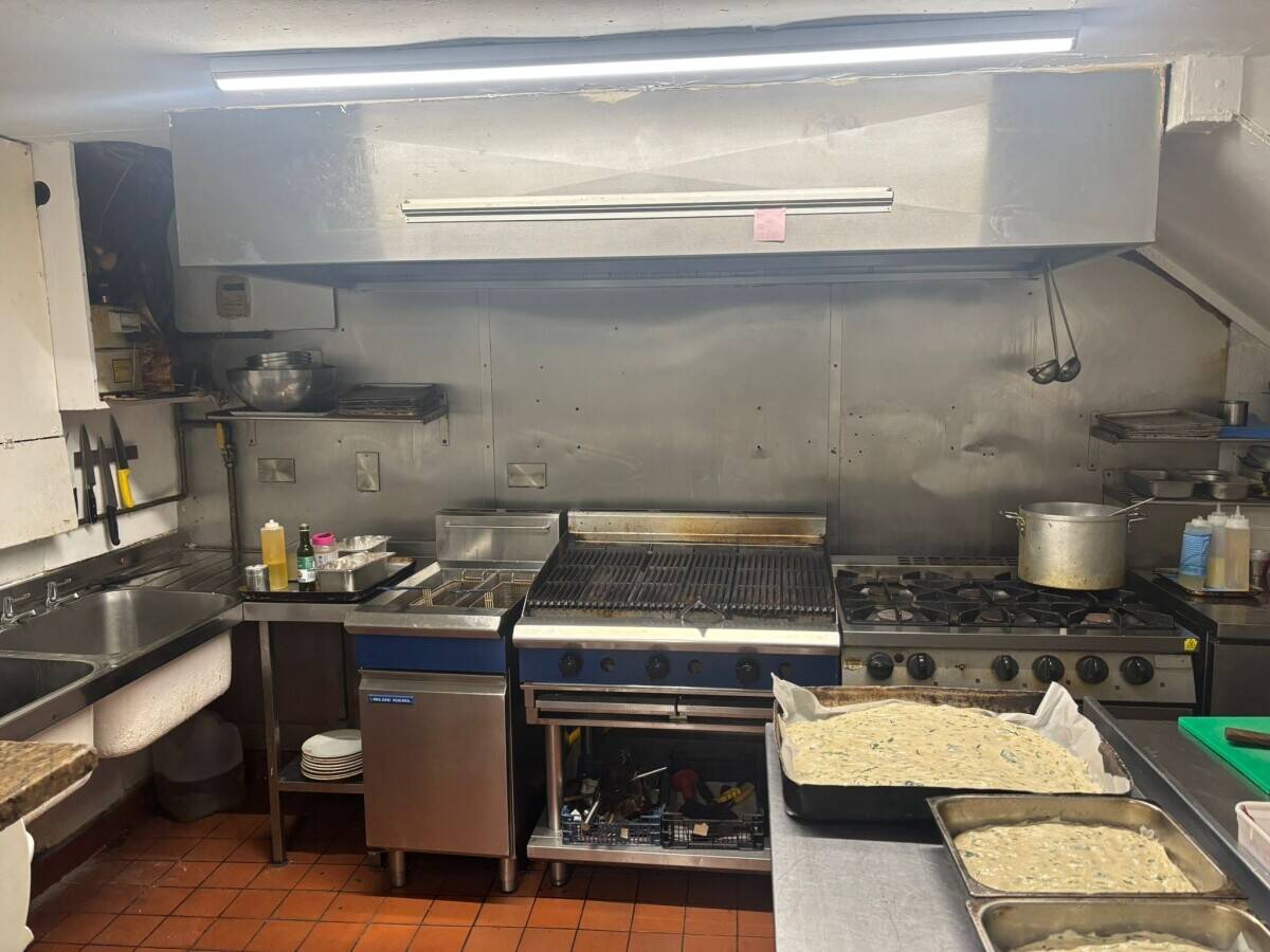Popular, Established Licensed Restaurant Business Photo 8
