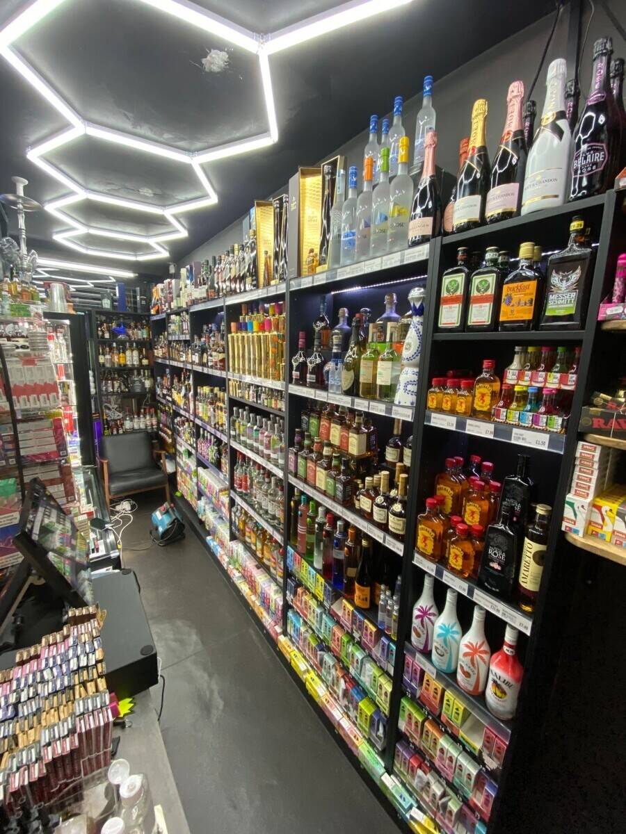 Off licence shop in Sheffield city centre