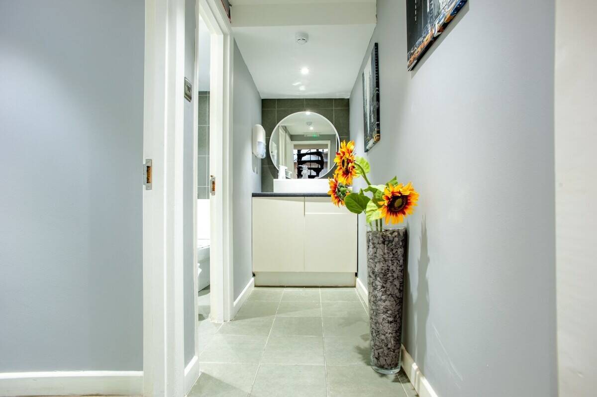 Salon Chairs to Rent located in central london Oxford circus