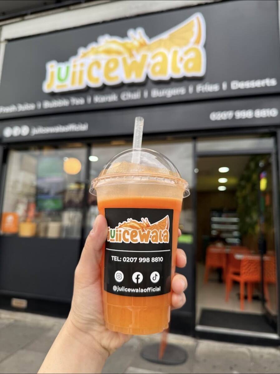 Food/Juice, Smoothie & Bubble Tea Bar in Prime North London Location