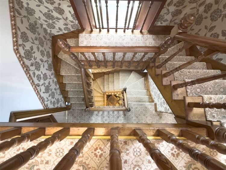 The Golden Fry and 4 Bed House Photo 8