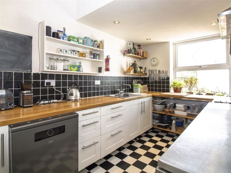 Staffa House Bed and Breakfast