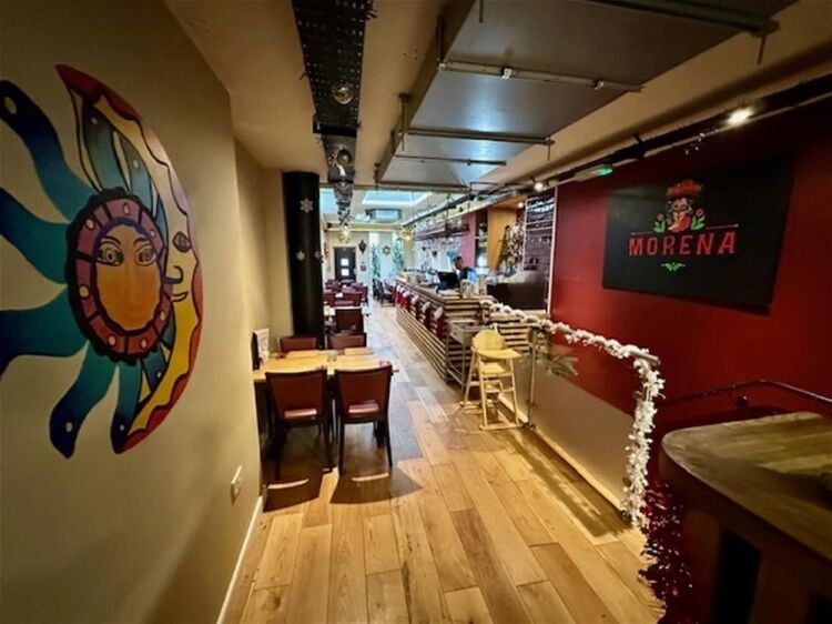 LEASEHOLD
LIC. MEXICAN RESTAURANT TAKEAWAY