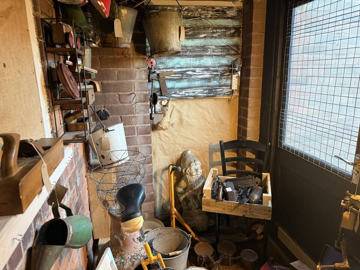 Antique Vintage and Homeware shop in Stourport on Severn