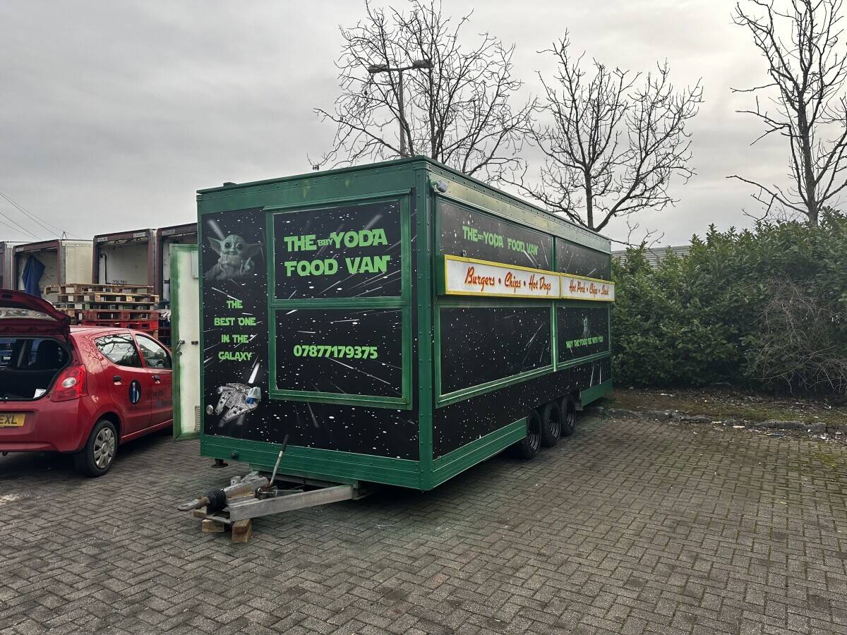 Verry successful food trailer bussines Photo 8