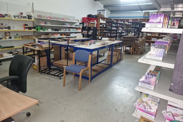Vape Products Wholesaler & Retailer - Salford
