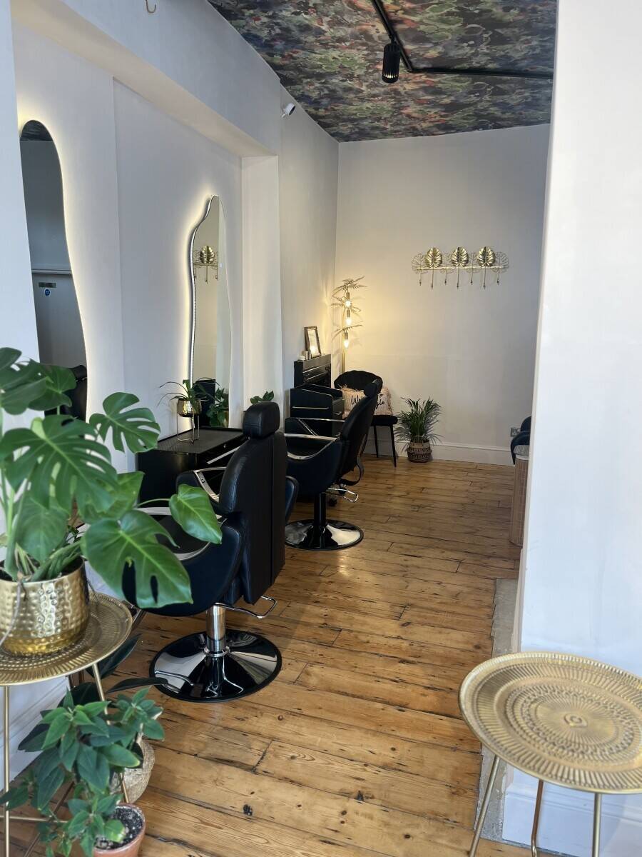 Luxury Hair and Nail salon in Clerkenwell beautiful Grade II listed building in prime, high-demand London