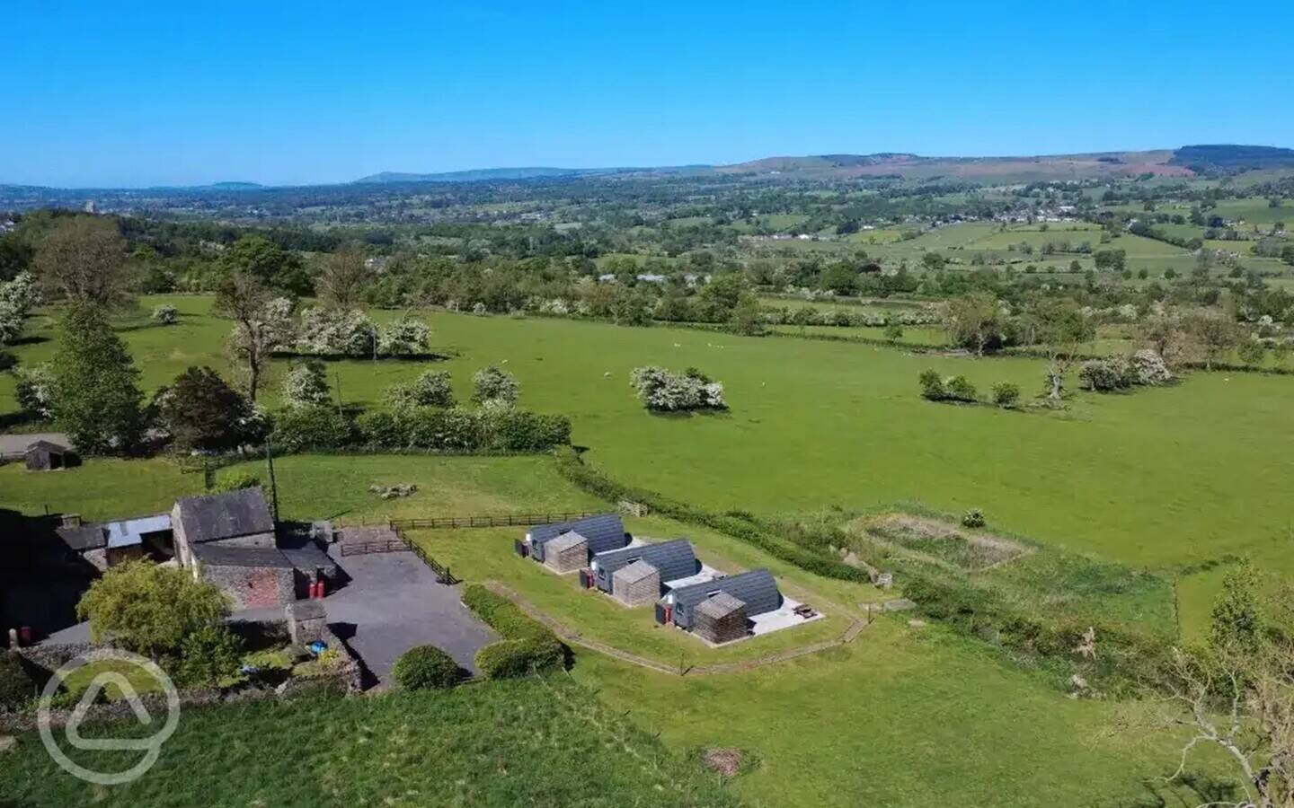 Well-known, Family Run Glamping, B&B And Tearoom Business