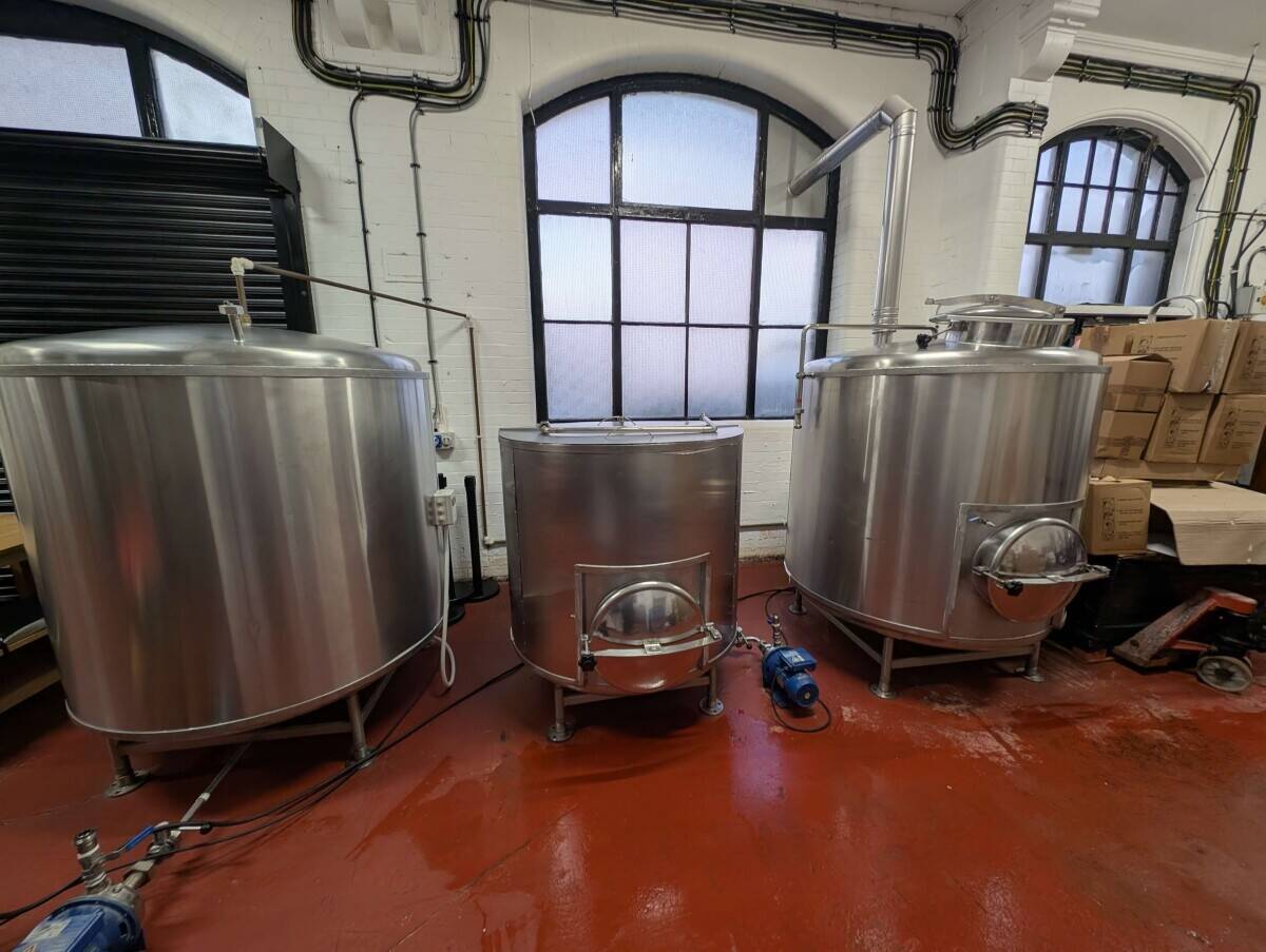 Micro Brewery and Licensed Caf&eacute; Tap Room Photo 8