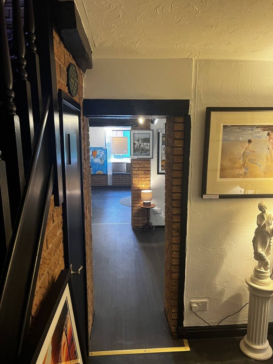 Art gallery & Antiques for sale in Tamworth Staffordshire
