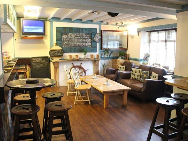 CARMARTHENSHIRE - CLOSED PUBLIC HOUSE WITH PLANNING PERMISSION Photo 8