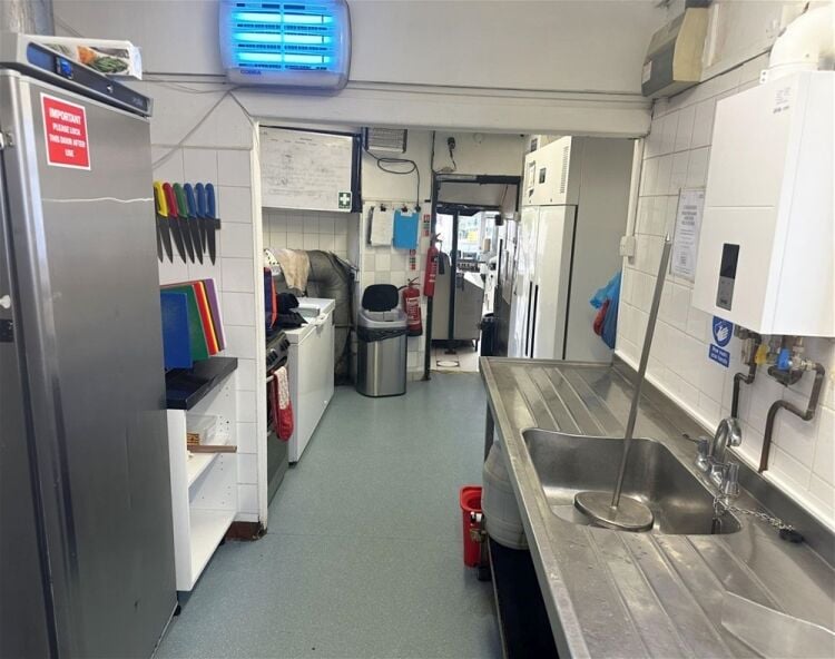 Grade II listed freehold fish & chip shop, Newent town centre Photo 8