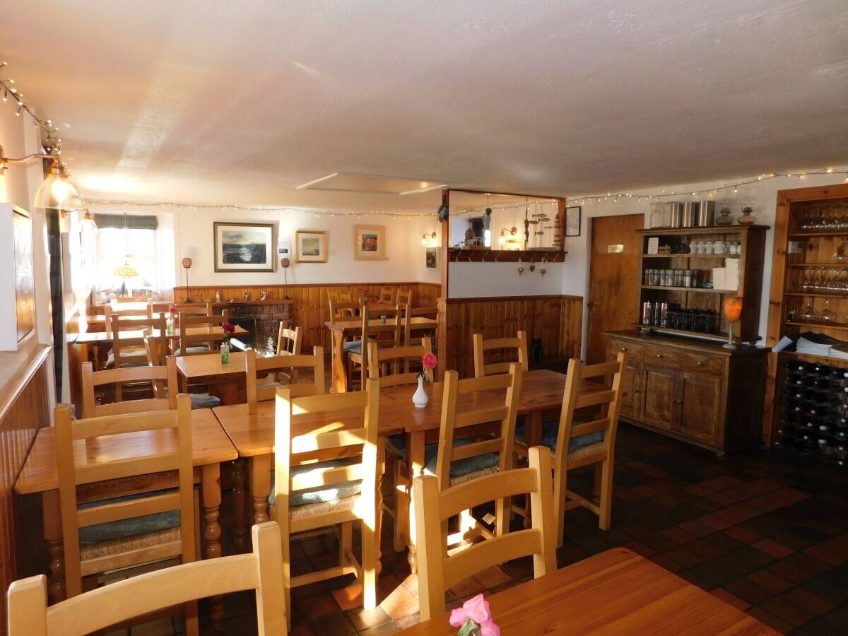 The But 'n' Ben traditional Restaurant for sale in Auchmithie Photo 7