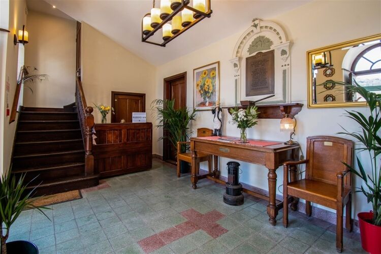 FOUR-STAR ACCREDITED 11-BEDROOM  B&B AND RESTAURANT Photo 8