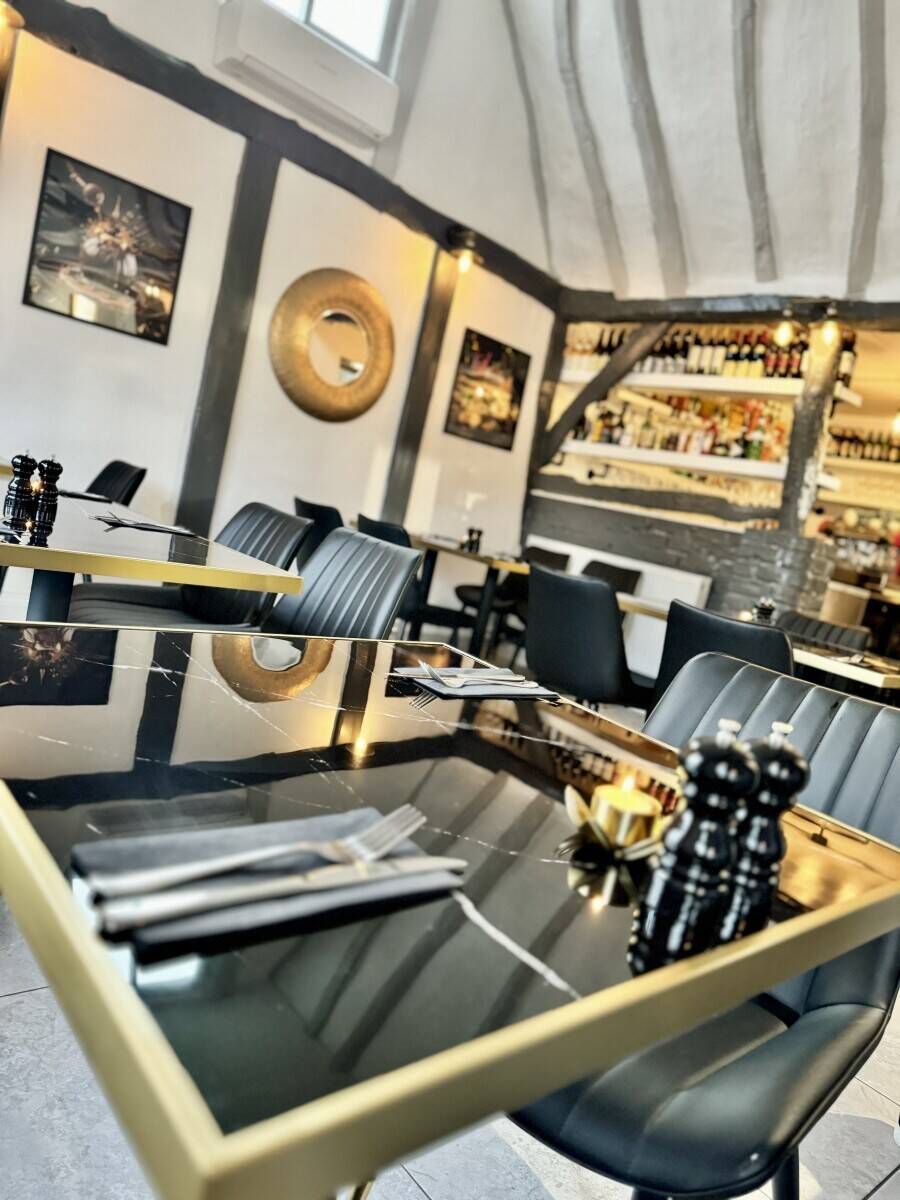 Modern Restaurant For Sale Lincolnshire