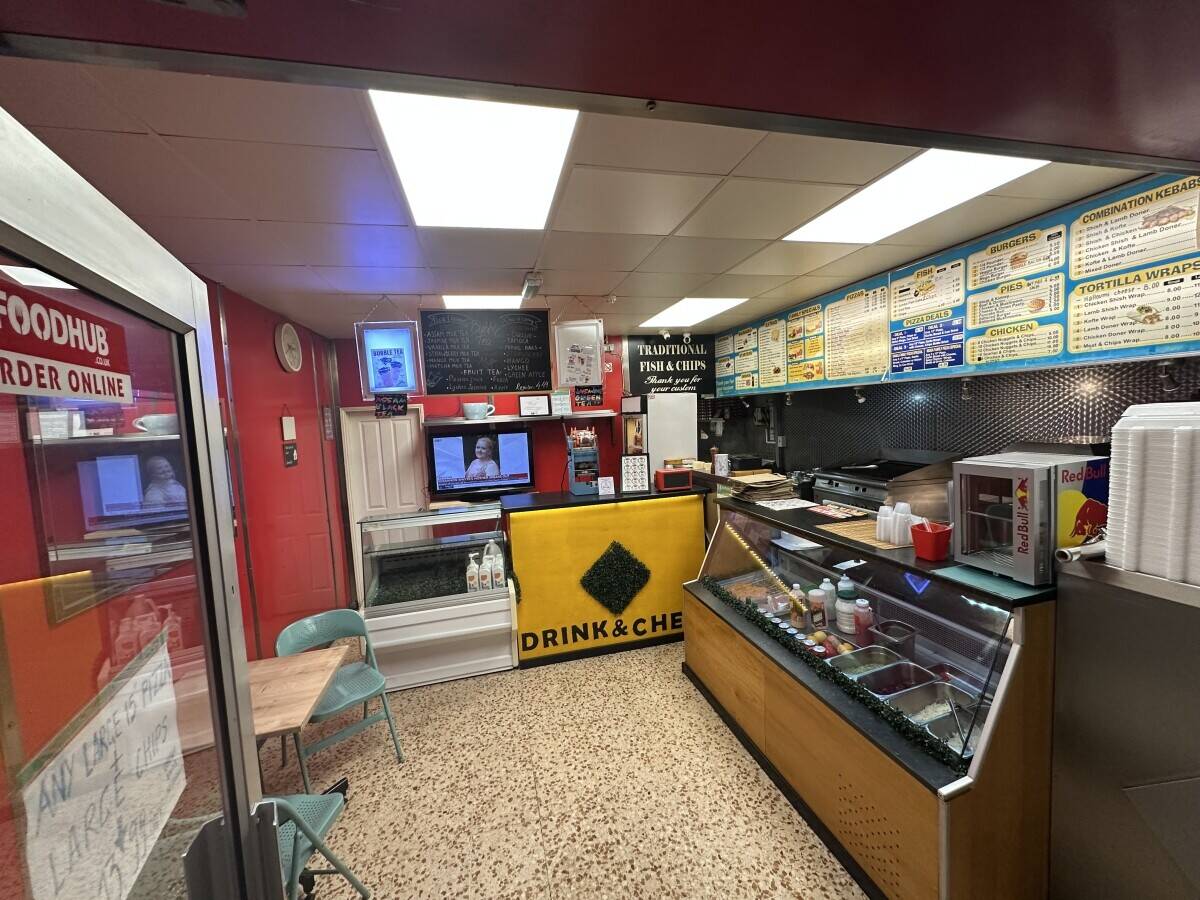 Kebab & Pizza Takeaway shop for sale in Gillingham Kent 