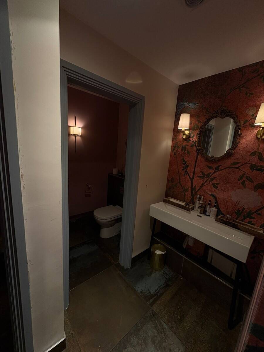 British Restaurant For Sale in Weybridge