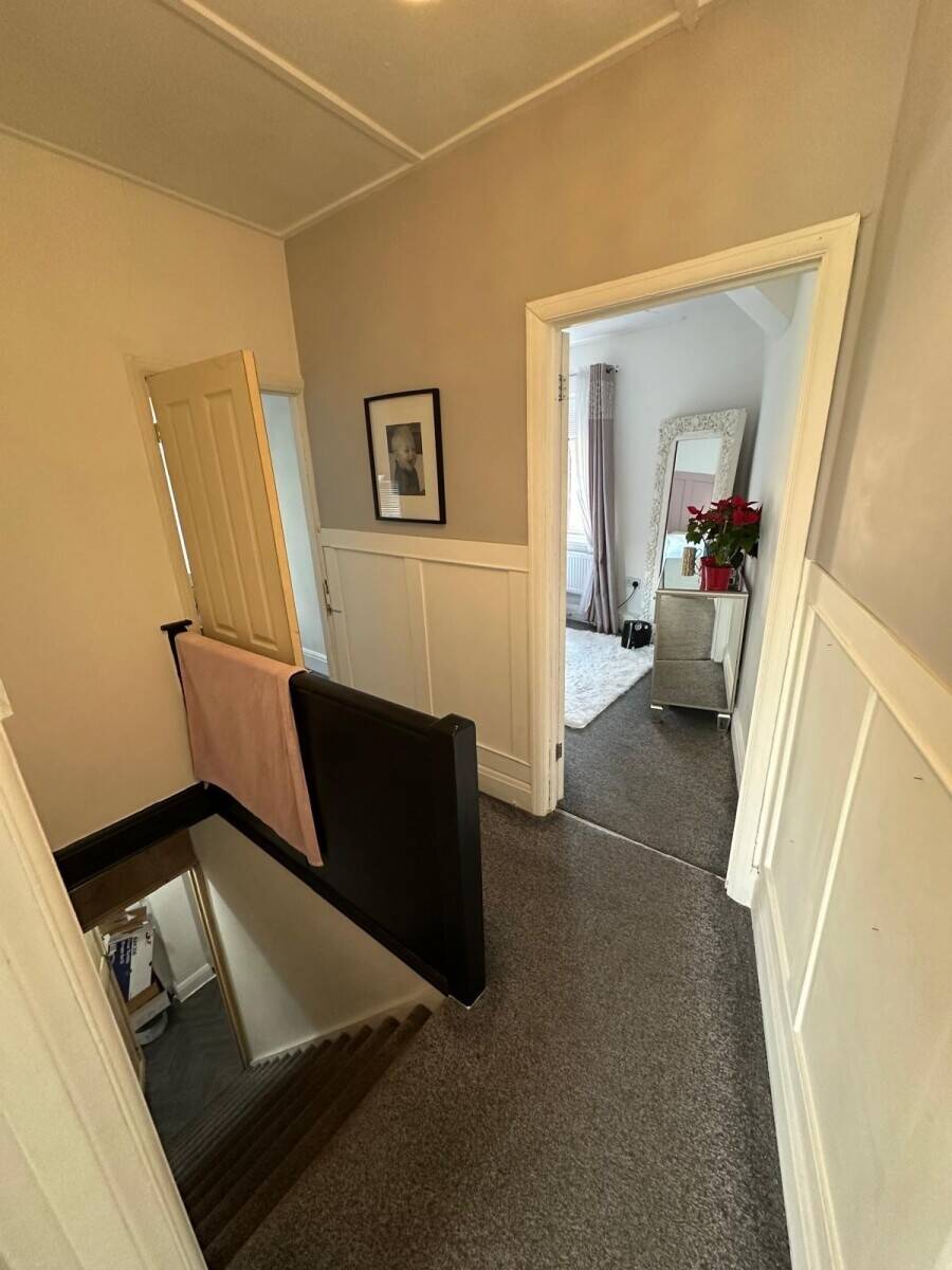 Prime Commercial Hot Food Takeaway Including Residential 2 Storey Flat Above &ndash; Busy Parade Location with Exceptional Reputation, Immediate Reope