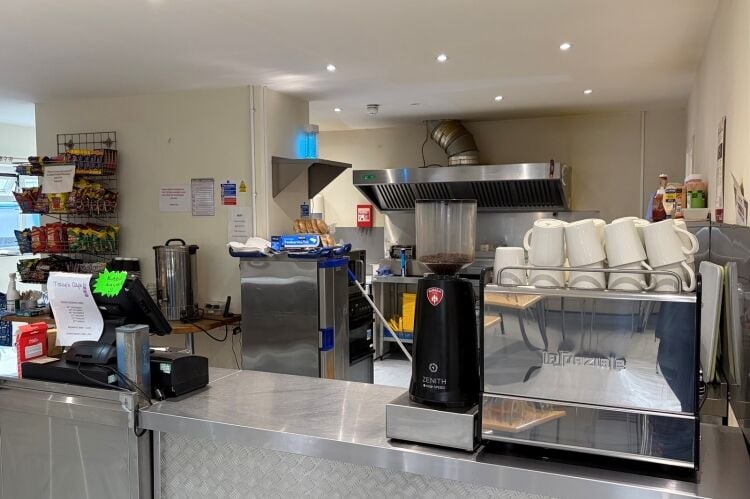 Established Cafe - Tring