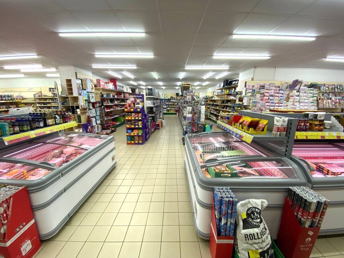 Two Well Performing Freehold Licensed Convenience Stores located in the Outer Hebrides (ref 1783) Photo 8