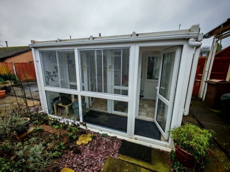 5-Star Licensed Cattery - Capacity for 30 Cats - Nottingham