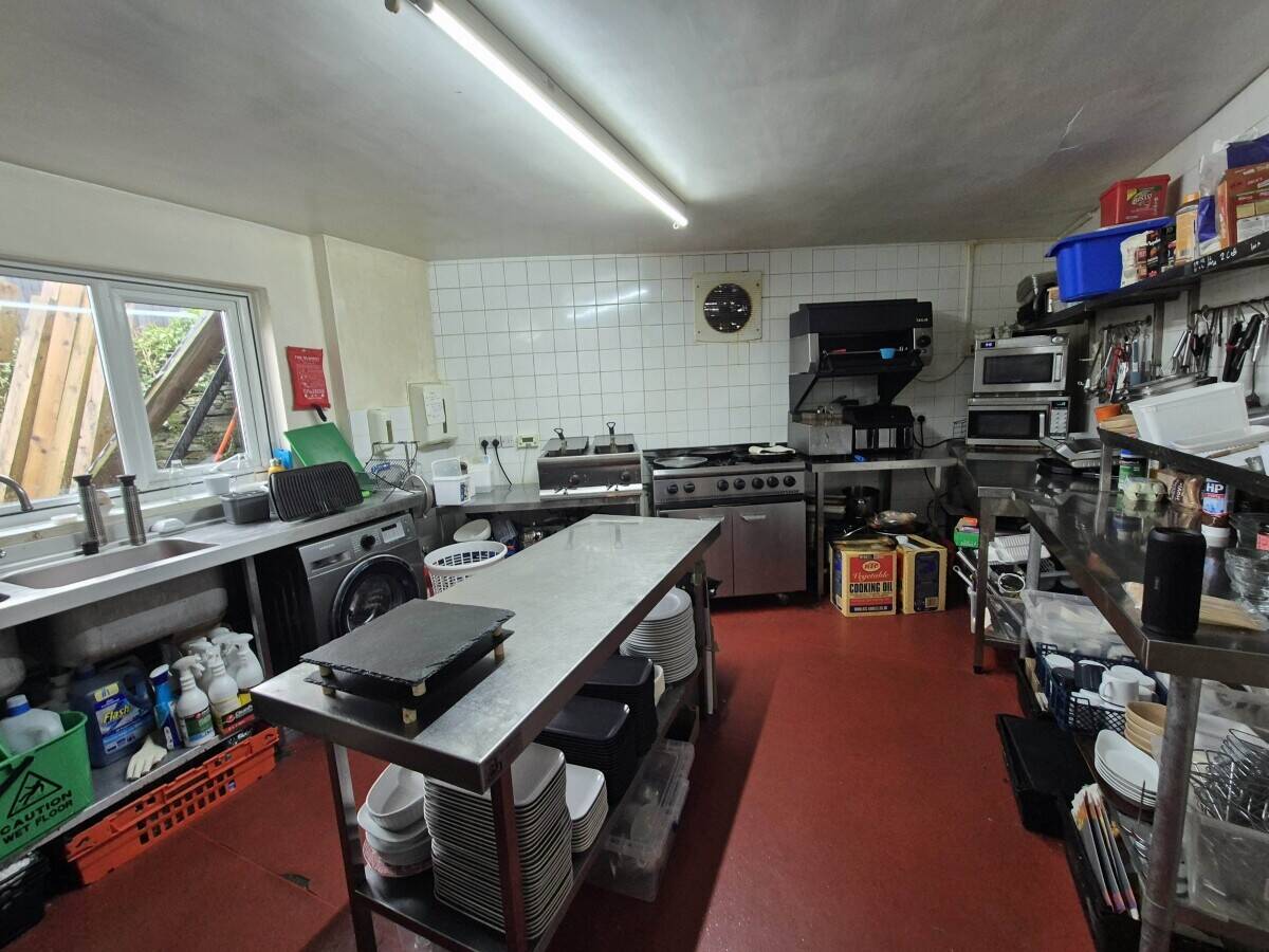 SOUTH LAKELAND - REFURBISHED VILLAGE PUB SITUATED CLOSE TO THE LAKE DISTRICT Photo 8