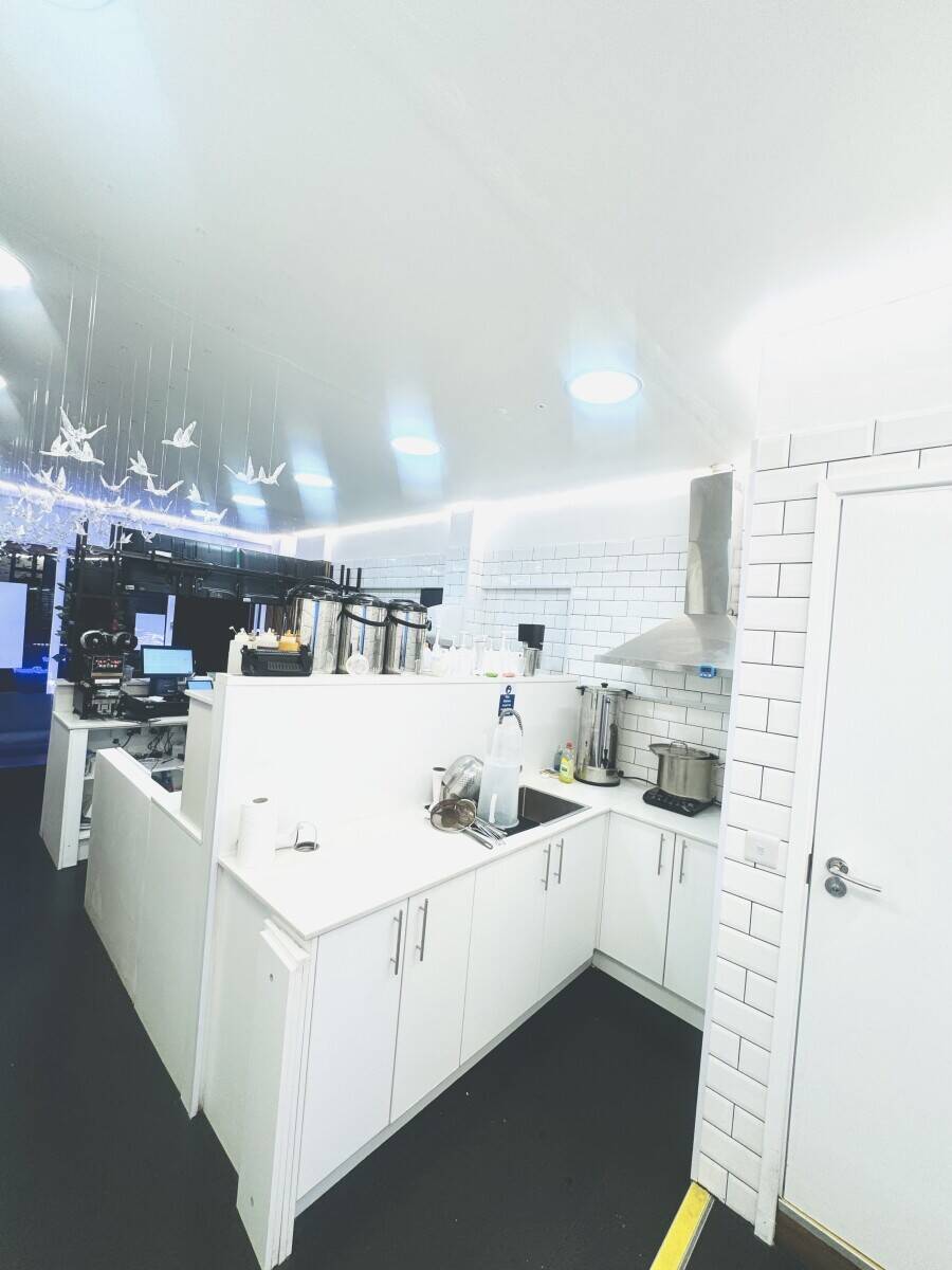 Bubble Tea Shop for Sale – Prime Location, Bow, East London  Photo 4
