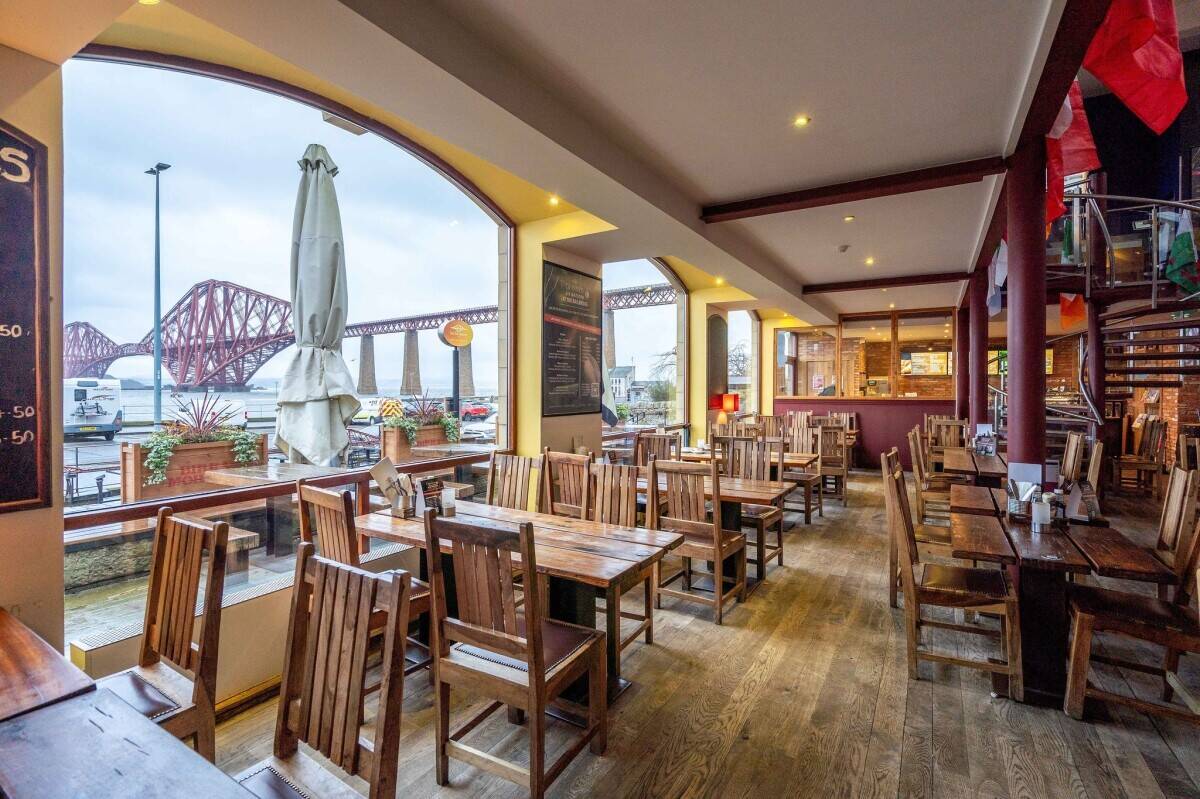 *NEW PRICE* Well Established Bistro-Bar & Restaurant under Iconic Forth Bridges Photo 8
