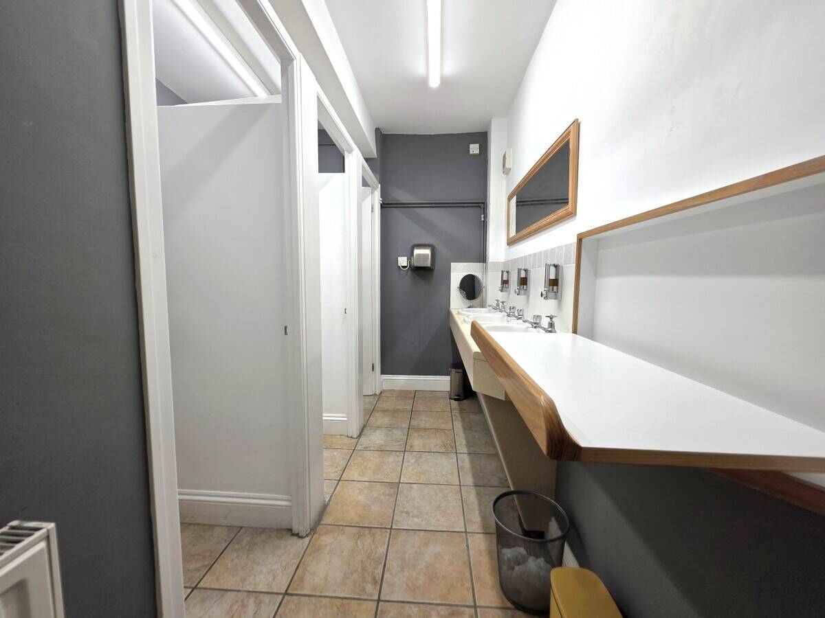 RESTAURANT AND GUEST HOUSE Photo 8
